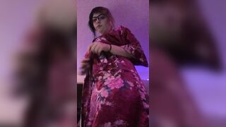 Wedding Night Show Deep Fuck