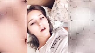 Gorgeous Teen Rubbing Pussy until Wet - Snapchat