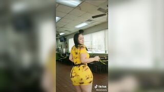 Tik Tok Female: Cute Thick Ass Puerto Rican Mommy!