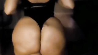 Scarlett fever bubble butt