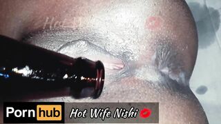 Sri Lankan Hot Wife having Fun by Inserting a Beer Bottle to her Pussy බියර් බෝතලෙන් ගත්තු සැපක්