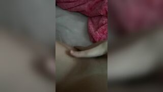 Playing with my Wet Pregnant Pussy