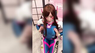 Girl Cosplay D.Va from Overwatch and Sucks Dick till Facial