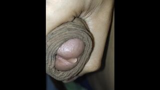 Twink masturbate big dick and pre cum ????????