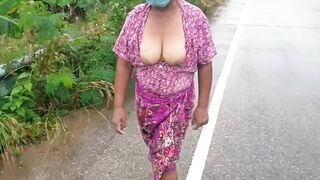 Hot Aunty Boobs Show in the midst of beautiful nature