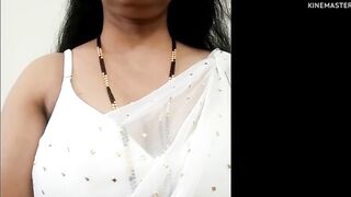 White saree me pushpa Aunty sex chat krte huye