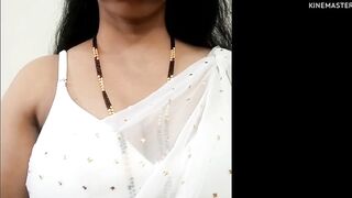 White saree me pushpa Aunty sex chat krte huye