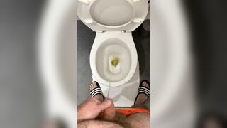 Toilet piss