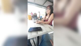 controlando a mi novia y mi exnovia en publico