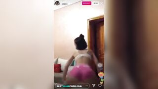 Dounia Moroccan Teen Twerking Live On Instagram !