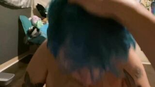 Short Haired Hottie Sucking Daddy’s Dick