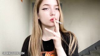 Smoking Fetish Girl 11