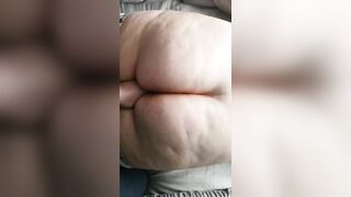 Moaning bbw being fingered