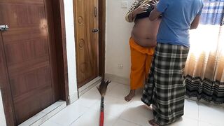 (Priya Chatterjee) Sasurji Ne Apne Bete Ki Patni Ke Sath Kia Kand - Jabardasti Anal Fucked when she was sweeping