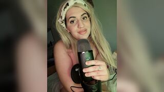 Sexy ASMR and masturbation - Curvy girl