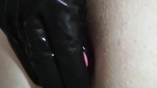 French girl with latexgloves squirts while anal playing with chain and pink butt plug