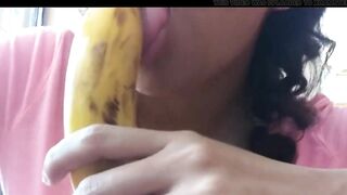 Banana Play Whit My Pussy