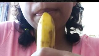 Banana Play Whit My Pussy