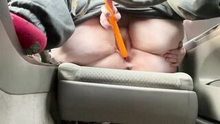 Public car play Bbw squirts outside