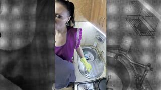 Cheating Housewife Orgasm