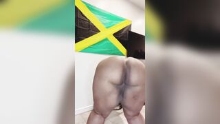 SEXY CARIBBEAN BBW ASS CLAPPING SO LOUD NONSTOP