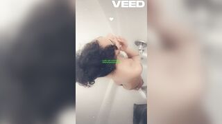 HOTEL SHOWER SOLO FEMALE