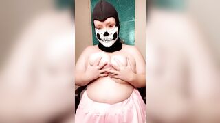 Girl in ghost cosplay wants to strip for you