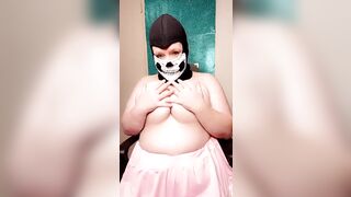 Girl in ghost cosplay wants to strip for you