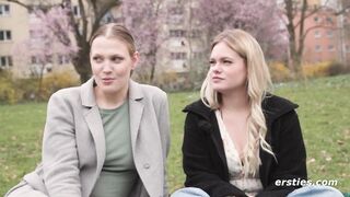 Ersties - Nina C und Emma K haben Analsex mit einem Strapon.