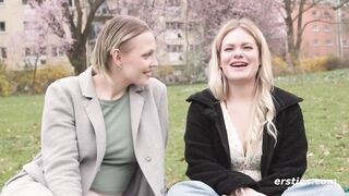 Ersties - Nina C und Emma K haben Analsex mit einem Strapon.