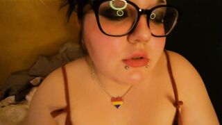 Chubby Nerd Sugar Dandy Smoking BJ