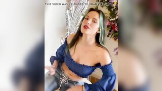 Bella Thorne singing on Instagram 2